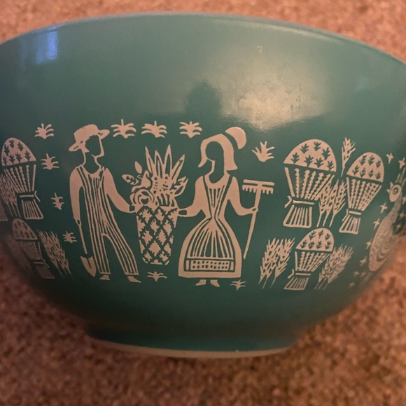Pyrex Other - Pyrex Amish Butterprint Cinderella mixing bowl.